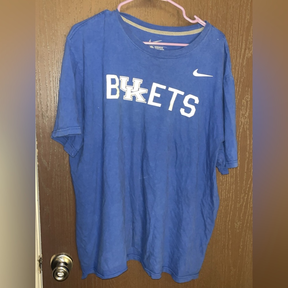 UK t shirt basketball